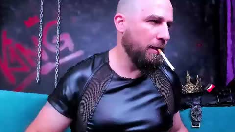 armandosteel captura de la sala en vivo en Chaturbate