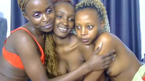 arya_naughty_ captura de la sala en vivo en Chaturbate