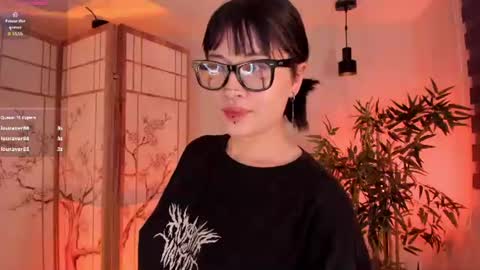 asami_chieko_ Momentaufnahme des Live-Raums auf Chaturbate