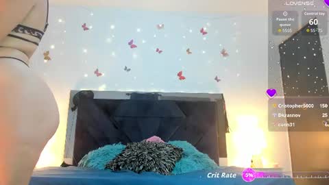 aslhyn_gomez live room snapshot on Chaturbate