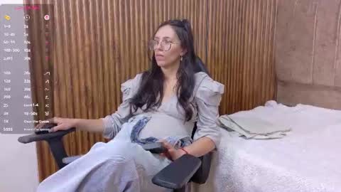 athenaa_tay momentopname van live room op Chaturbate