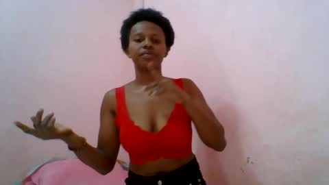 aurelia107 Momentaufnahme des Live-Raums auf Chaturbate