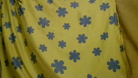 aurelie08 Momentaufnahme des Live-Raums auf Chaturbate