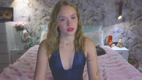 aurora_golden captura da sala ao vivo na Chaturbate