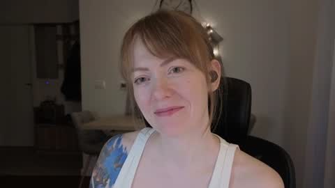 aurora_velvett_ live room snapshot on Chaturbate