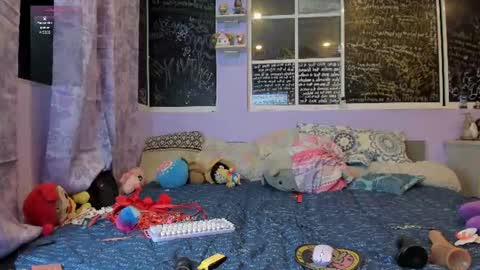 auroraabyss снимок онлайн-комнаты на Chaturbate