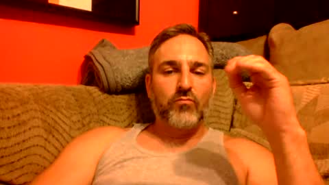beardedambition live room snapshot on Chaturbate