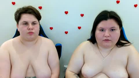 beckyandellen снимок онлайн-комнаты на Chaturbate