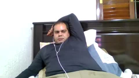 benjamin_anderson live room snapshot on Chaturbate