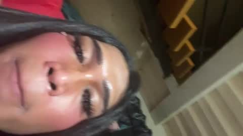 bianca_018 live room snapshot on Chaturbate