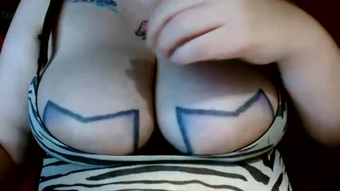 bianka_star_ live room snapshot on Chaturbate
