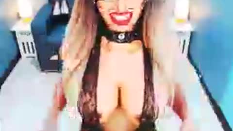 bigbomblhoraine momentopname van live room op Chaturbate