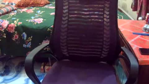 birbikrom104 captura de la sala en vivo en Chaturbate