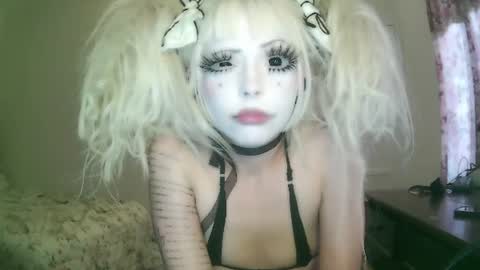 bl0odsyring3 captura de la sala en vivo en Chaturbate
