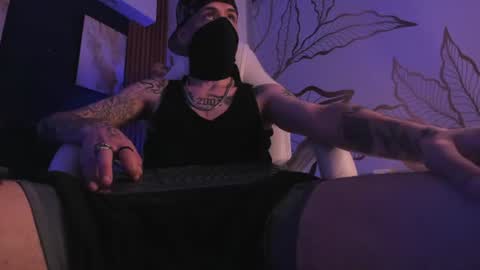 black_sshadow captura da sala ao vivo na Chaturbate