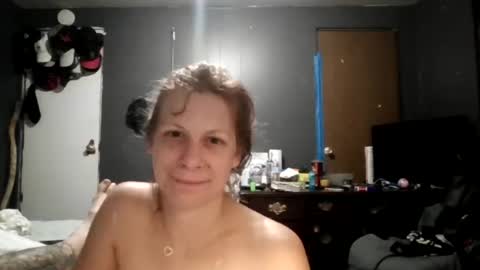 blondie0502 live room snapshot on Chaturbate