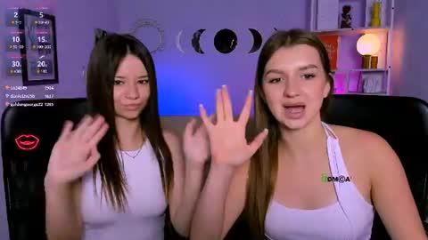 bloom_night momentopname van live room op Chaturbate