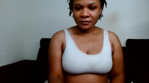 browntatianah Momentaufnahme des Live-Raums auf Chaturbate