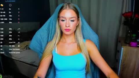 bunny_wetty live room snapshot on Chaturbate
