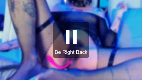 calioperoux1 momentopname van live room op Chaturbate