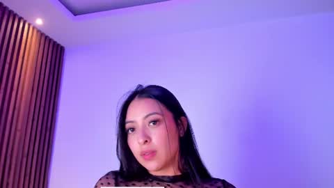 camila_dupont live room snapshot on Chaturbate