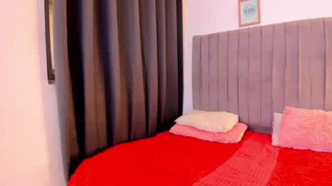 camila_moon26 Momentaufnahme des Live-Raums auf Chaturbate