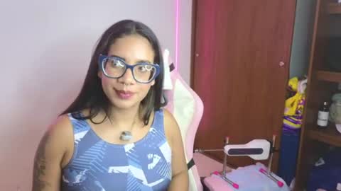 camila_vv captura de la sala en vivo en Chaturbate