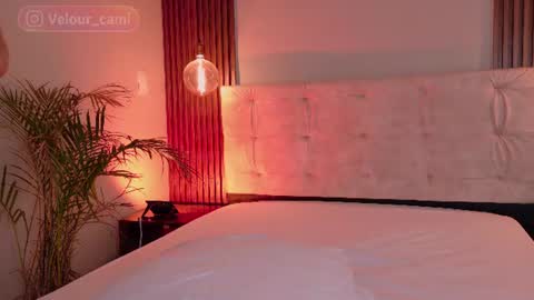 camilaa_gomezz live room snapshot on Chaturbate