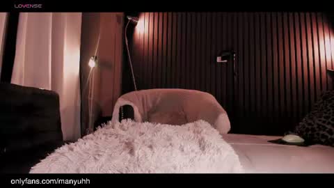 camilaramirez_ live room snapshot on Chaturbate