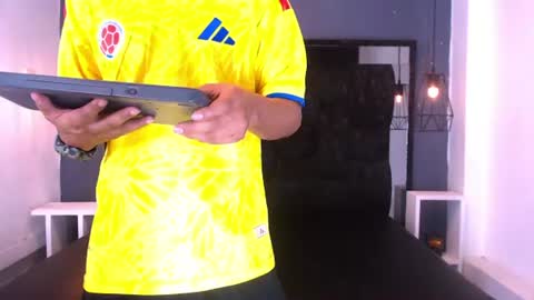 camilo_contreras1 captura de la sala en vivo en Chaturbate