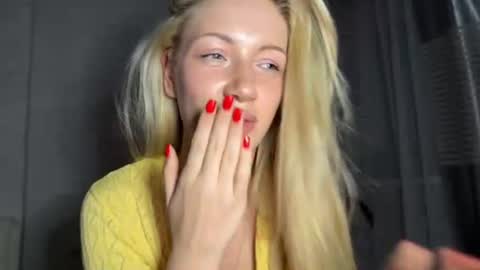 caramel_way Momentaufnahme des Live-Raums auf Chaturbate