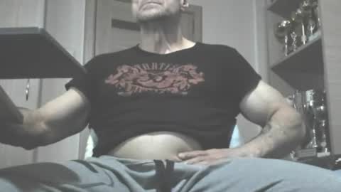 carin_the_body live room snapshot on Chaturbate