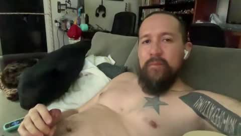 chalex3 live room snapshot on Chaturbate
