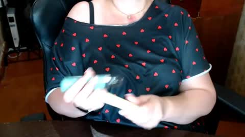 charlottextasty live room snapshot on Chaturbate