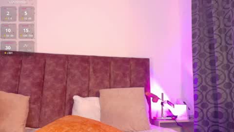 cheneelllorens momentopname van live room op Chaturbate