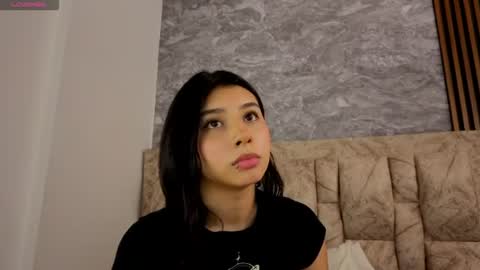 chloe_bluee_ Momentaufnahme des Live-Raums auf Chaturbate
