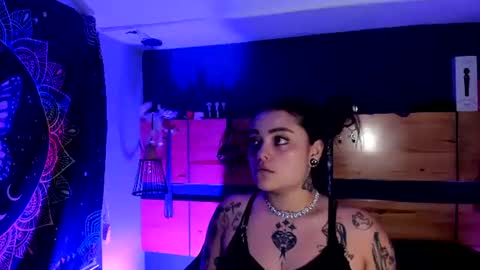 chloe_killua momentopname van live room op Chaturbate