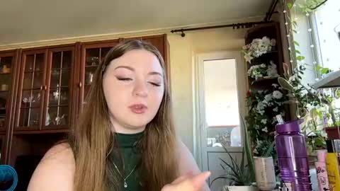 claudettehuskins live room snapshot on Chaturbate