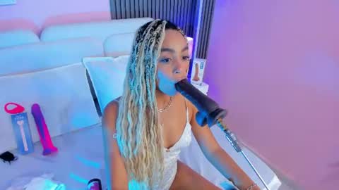 clawdeen__wolf captura de la sala en vivo en Chaturbate