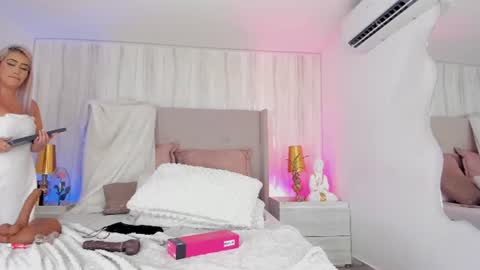 cleojhonson captura de la sala en vivo en Chaturbate