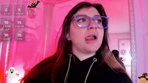 cloelarson captura de la sala en vivo en Chaturbate