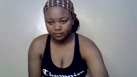 coolpretty234 captura de la sala en vivo en Chaturbate