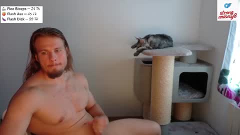 crazyangel8 снимок онлайн-комнаты на Chaturbate