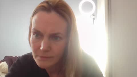 crazyanny снимок онлайн-комнаты на Chaturbate