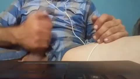 cumbian_chero live room snapshot on Chaturbate