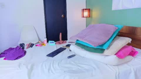 curvyebonyy_ captura de la sala en vivo en Chaturbate