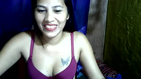 cute95pinay live room snapshot on Chaturbate
