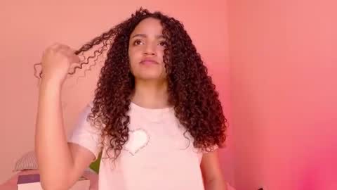 dahliabrowniee Momentaufnahme des Live-Raums auf Chaturbate