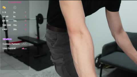 damien_dallas captura de la sala en vivo en Chaturbate