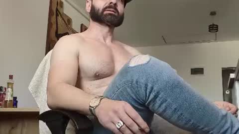 damonsalvatore222 live room snapshot on Chaturbate